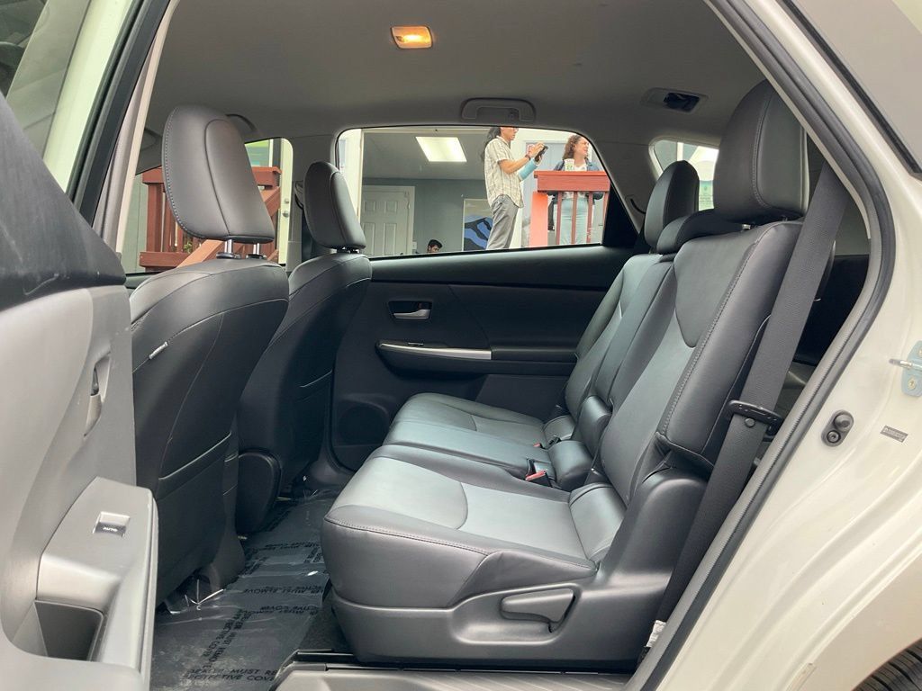 Used 2012 Toyota Prius V Five FWD image 11