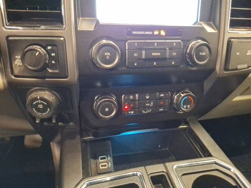 Used 2019 Ford F150 XLT w/ Equipment Group 302A Luxury image 23