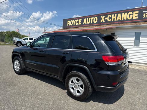 Used 2017 Jeep Grand Cherokee Laredo AWD/4WD image 5