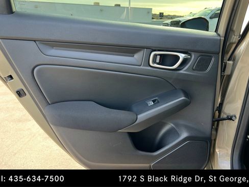 Used 2025 Honda Civic Sport image 18