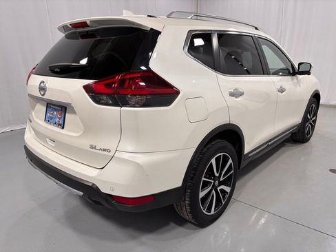 Used 2019 Nissan Rogue SL w/ Premium Package image 5