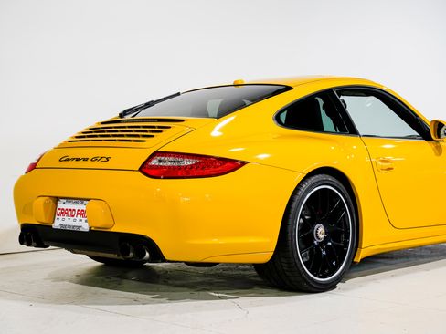 Used 2011 Porsche 911 Carrera GTS image 35