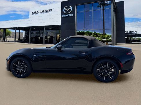 New 2026 MAZDA MX-5 Miata Grand Touring RWD image 2