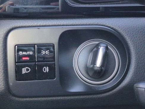 Used 2020 Porsche Cayenne image 35