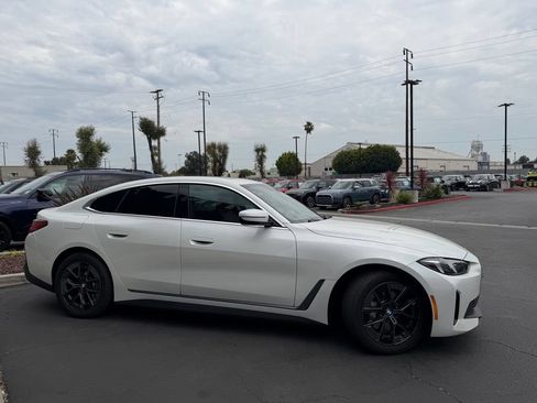 Used 2025 BMW i4 eDrive40 RWD image 9