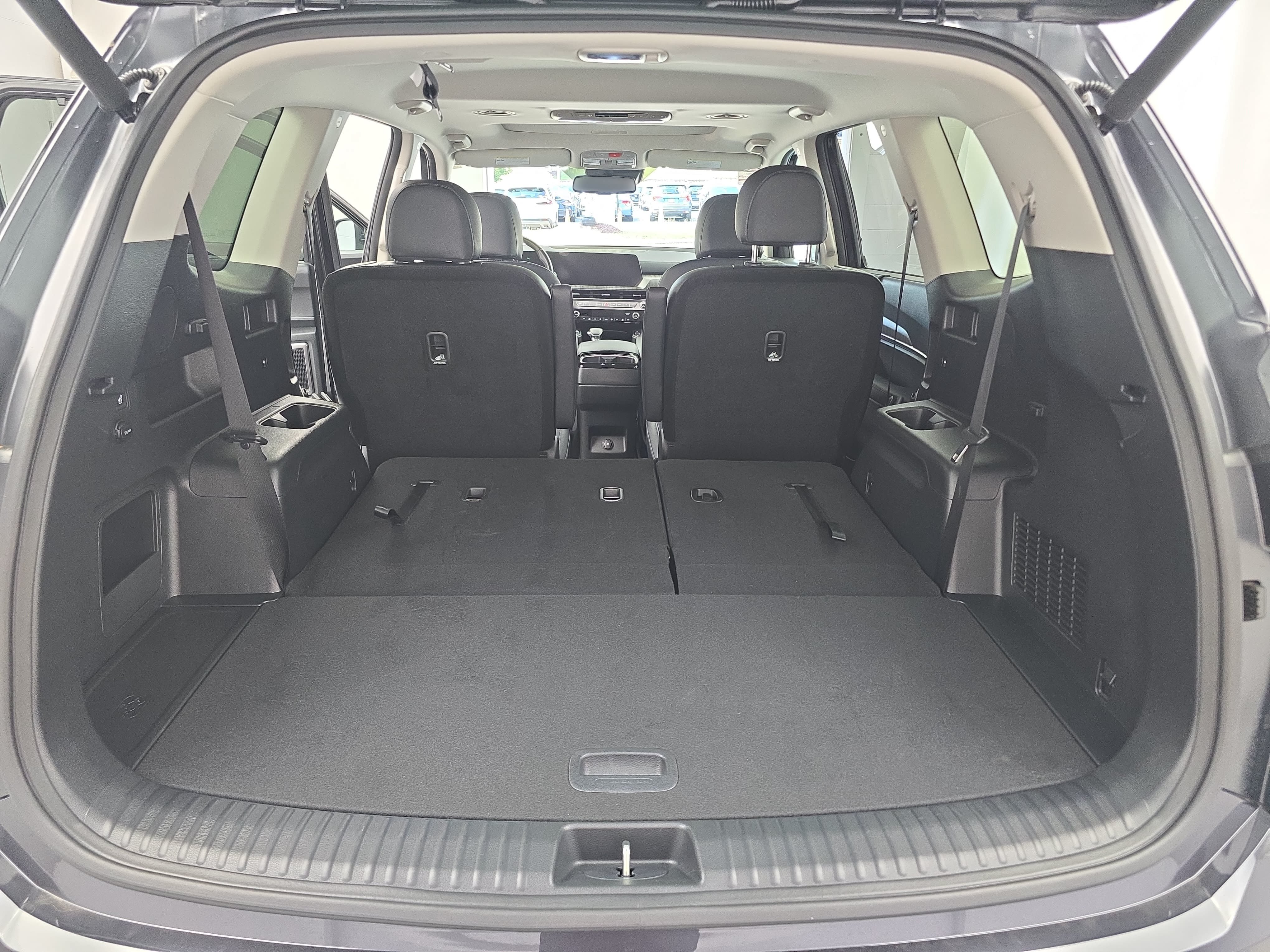 Used 2025 Kia Telluride EX w/ EX Captain's Chair Package FWD image 13