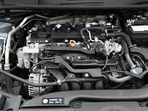 Used 2025 Toyota Corolla LE FWD image 41