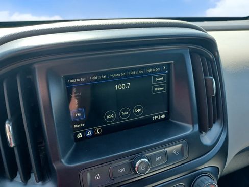Used 2019 Chevrolet Colorado W/T w/ WT Convenience Package AWD/4WD image 10