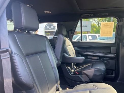 Used 2021 Ford Expedition XLT AWD/4WD image 28