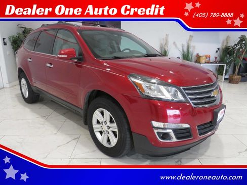 Used 2014 Chevrolet Traverse LT FWD image 1