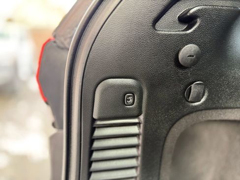 Used 2018 Jeep Grand Cherokee Altitude image 27