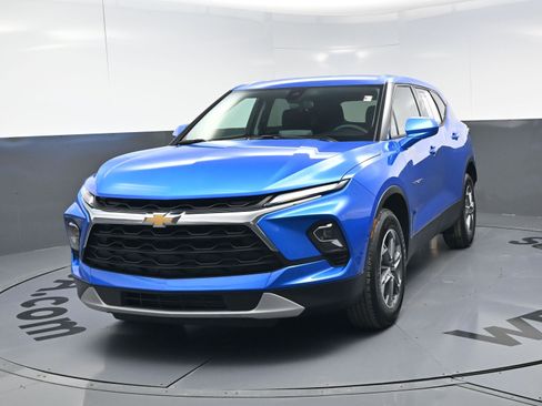 Certified 2025 Chevrolet Blazer LT image 11