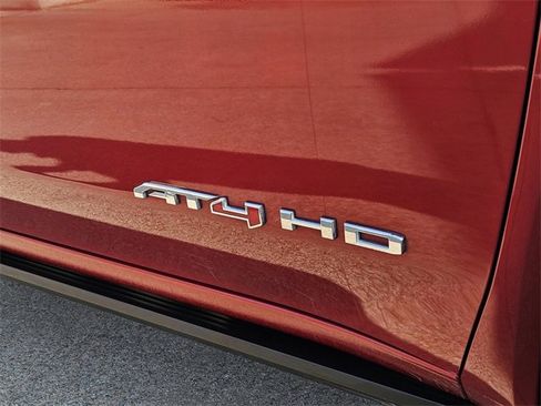 Used 2024 GMC Sierra 2500 AT4 w/ AT4 Premium Plus Package image 8