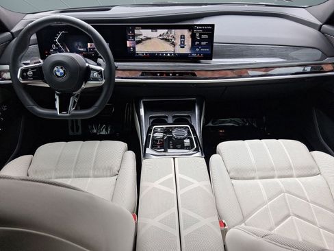 Certified 2024 BMW 760i xDrive 760i xDrive w/ Premium Package 2 image 16