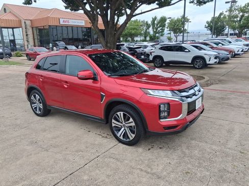 Used 2025 Mitsubishi Outlander Sport SE AWD/4WD image 6