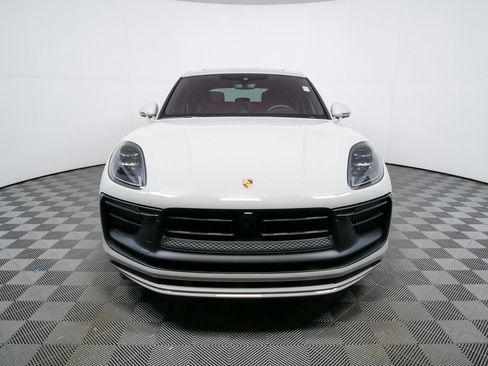 Certified 2024 Porsche Macan GTS image 35