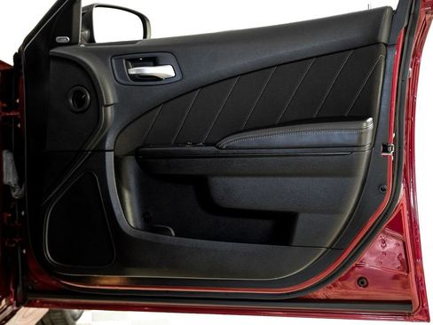 Used 2023 Dodge Charger R/T w/ Blacktop Package image 43