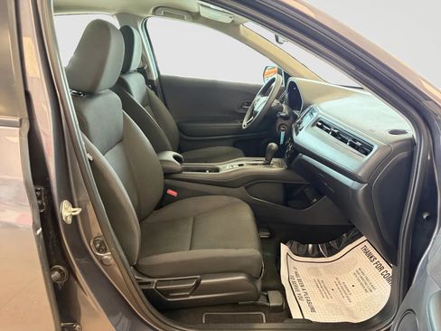 Used 2019 Honda HR-V LX image 20
