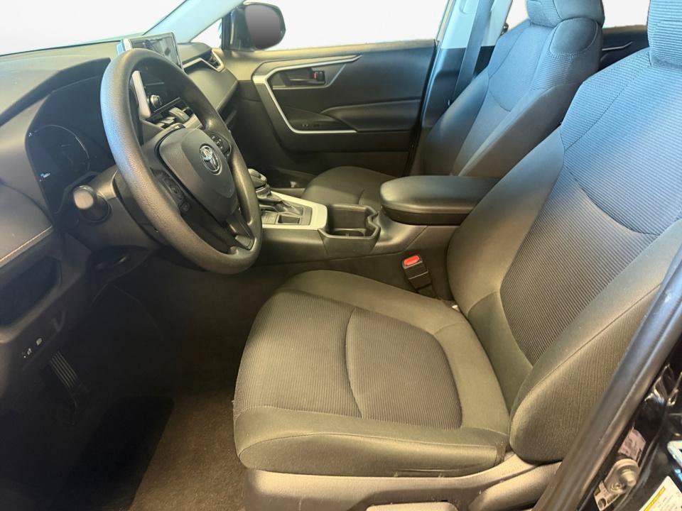 Certified 2025 Toyota RAV4 LE AWD/4WD image 11