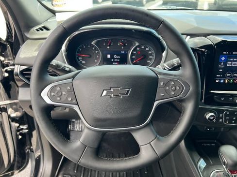 Certified 2023 Chevrolet Traverse RS FWD image 16