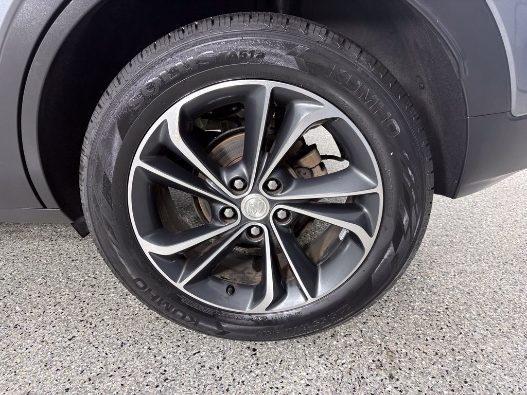 Used 2021 Buick Encore GX Select FWD image 28