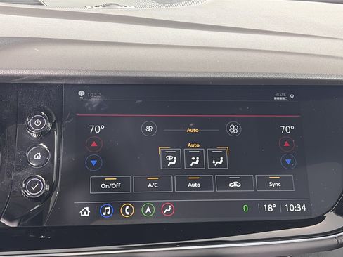 Used 2023 Buick Envision Avenir image 24