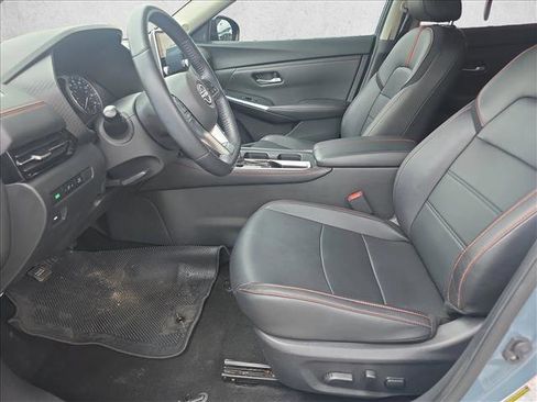Used 2024 Nissan Sentra SR w/ SR Premium Package FWD image 10