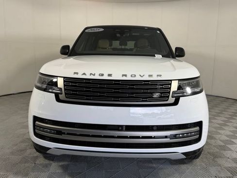 Certified 2025 Land Rover Range Rover Long Wheelbase SE AWD/4WD image 9