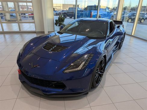 Used 2019 Chevrolet Corvette Z06 image 3