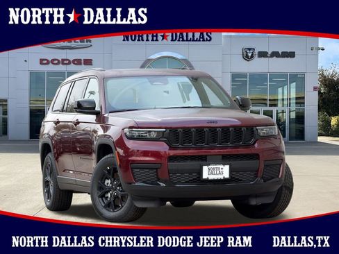 New 2025 Jeep Grand Cherokee L Altitude AWD/4WD image 1