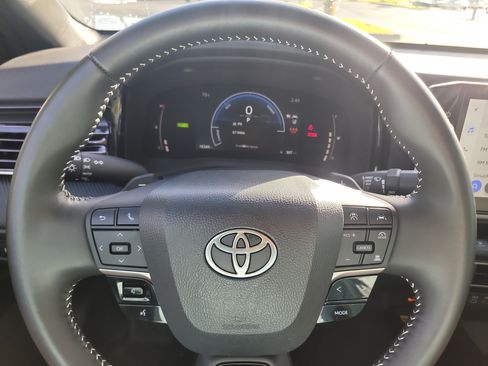 Used 2026 Toyota Camry SE w/ Multimedia Upgrade Package FWD image 28