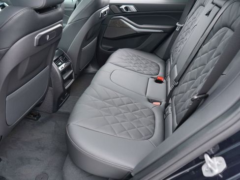 Used 2026 BMW X5 xDrive40i w/ M Sport Package image 19