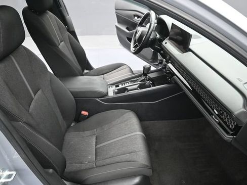 Used 2024 Honda Accord Sport image 16