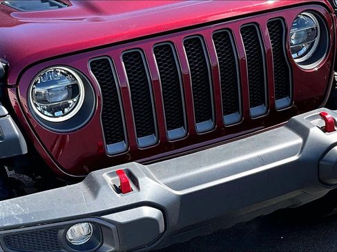 Used 2022 Jeep Wrangler Unlimited Rubicon w/ LED Lighting Group image 31