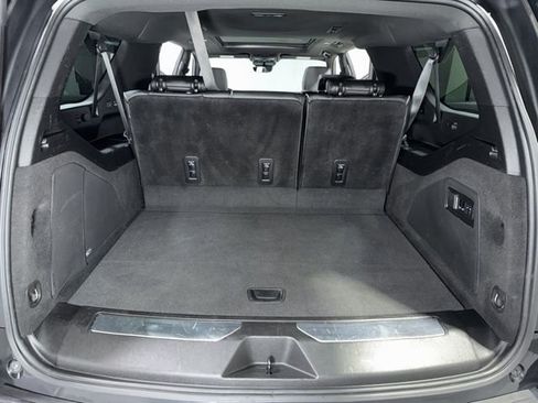 Used 2023 Cadillac Escalade ESV Premium Luxury image 30