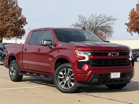 Used 2022 Chevrolet Silverado 1500 RST image 2