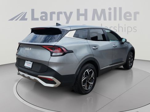 Used 2023 Kia Sportage LX FWD image 5