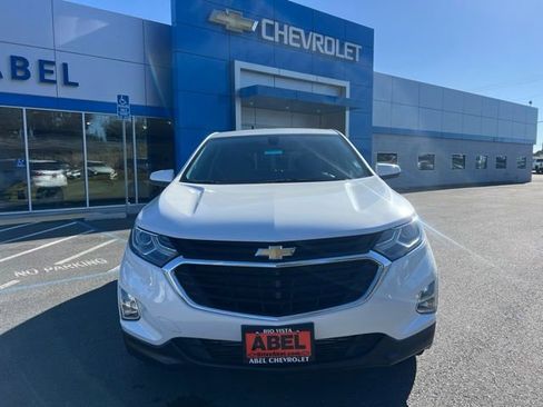 Used 2018 Chevrolet Equinox LT FWD image 2