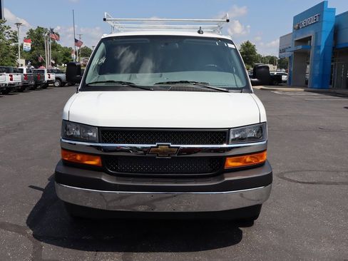 New 2025 Chevrolet Express 2500 Work Van w/ Driver Convenience Package image 21