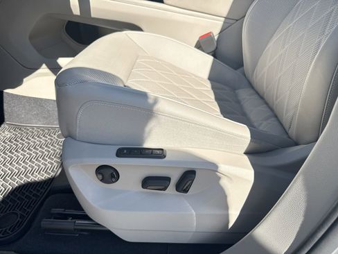 New 2025 Volkswagen Atlas SEL Premium R-Line image 13