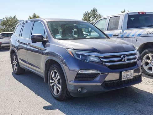 Used 2018 Honda Pilot EX image 5