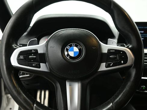 Used 2018 BMW M550i xDrive AWD/4WD image 10