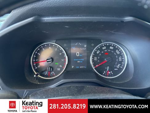 Used 2020 Toyota RAV4 XLE Premium image 18