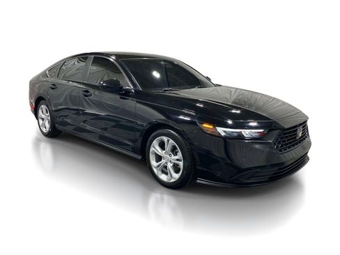 Used 2025 Honda Accord LX image 5