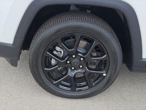 New 2026 Jeep Compass Latitude AWD/4WD image 43