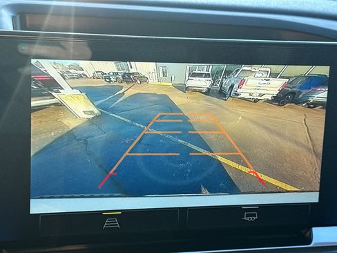 Used 2024 Chevrolet Silverado 1500 LT image 20