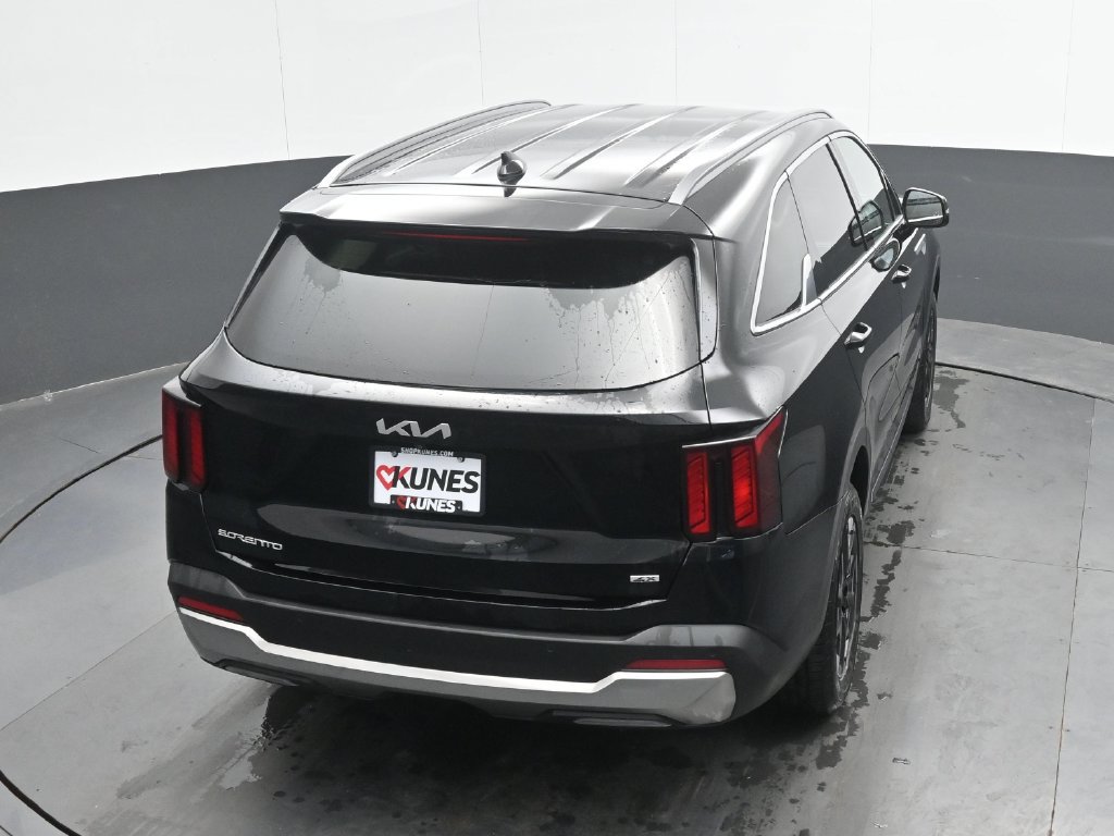 Used 2024 Kia Sorento S AWD/4WD image 27
