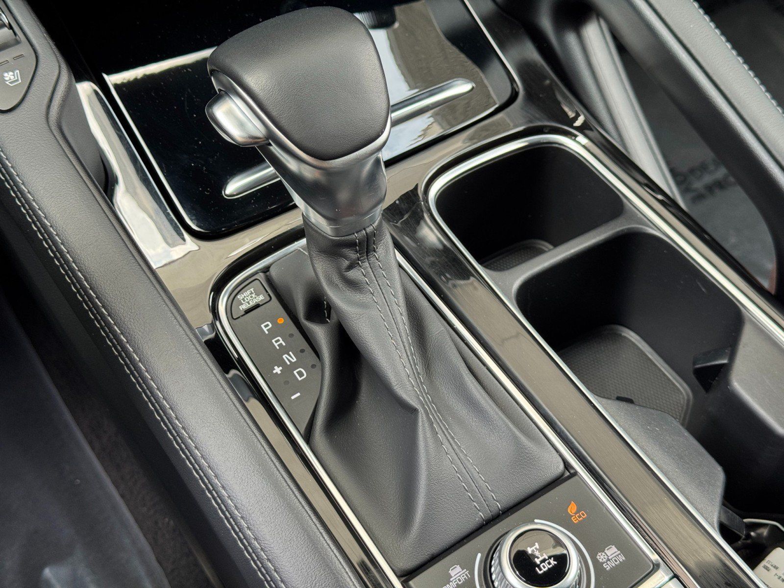 Used 2024 Kia Telluride SX AWD/4WD image 33