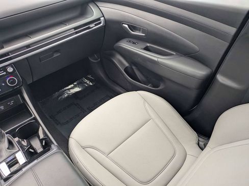 Used 2025 Hyundai Santa Cruz SEL FWD image 17