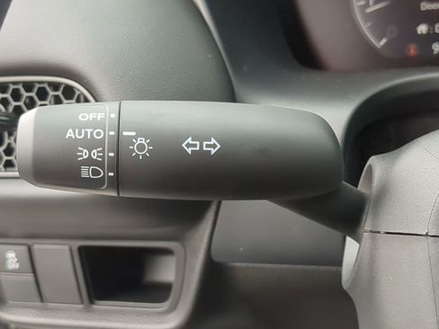 Certified 2025 Honda HR-V LX image 25